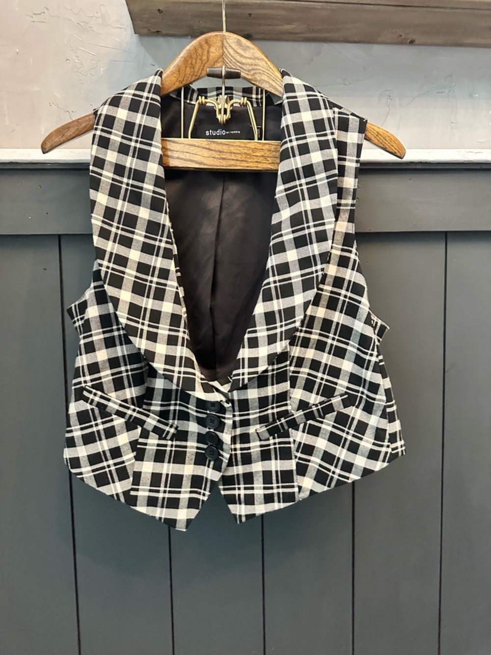 Studio by Torrid Black White Plaid Button Front Menswear Look Vest Size 1